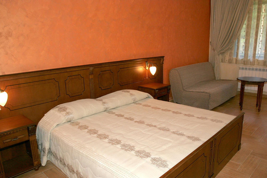 St.George Hotel Govedartsi Chambre photo