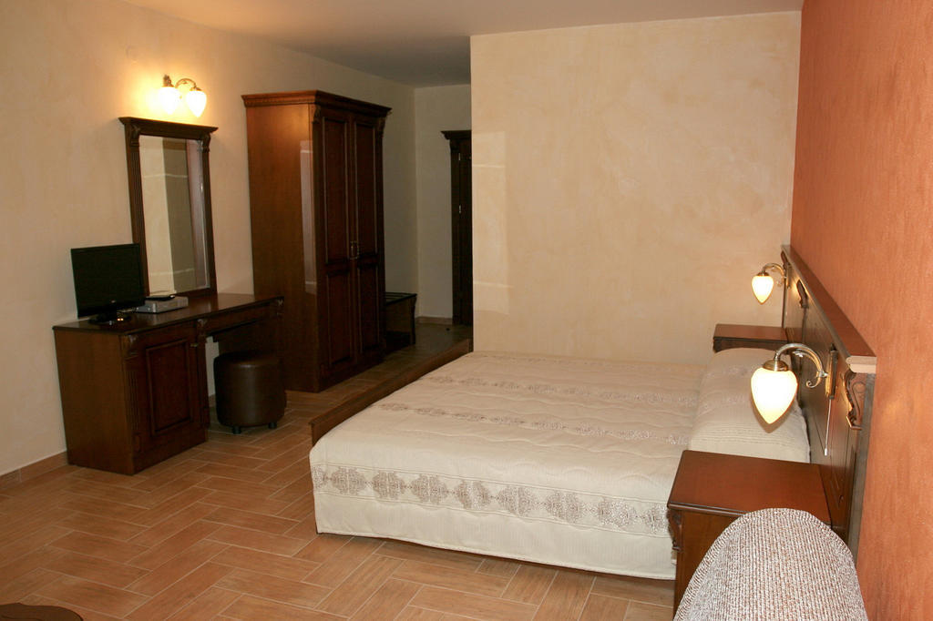 St.George Hotel Govedartsi Chambre photo